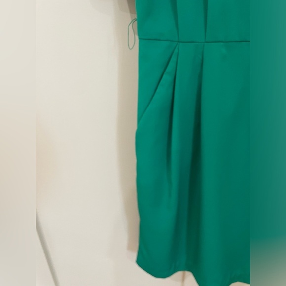 Eliza J Green Mini Dress with Pockets and Tie Size 10 - Picture 9 of 10